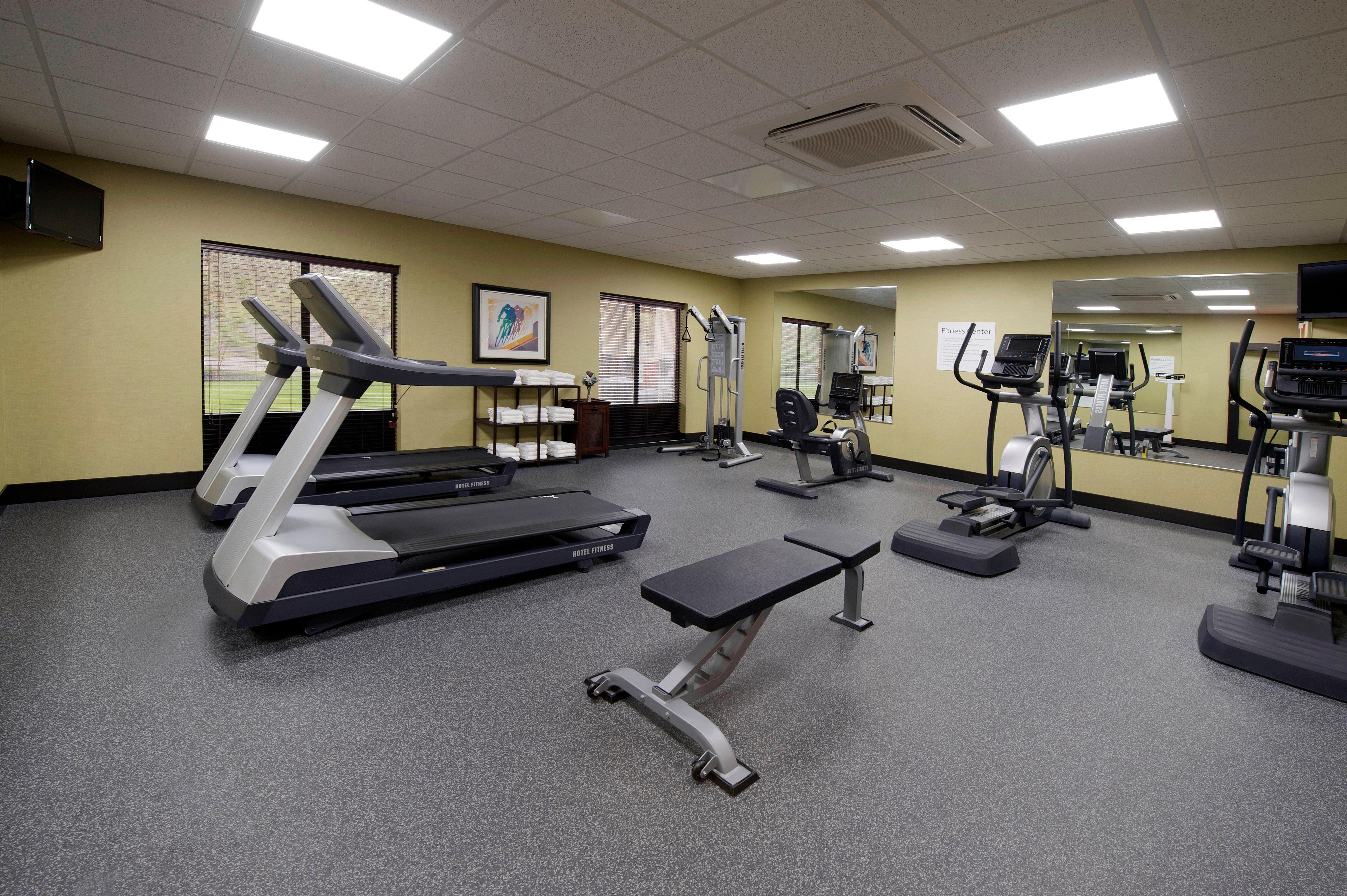 Holiday Inn Express Hotel & Suites Clearfield By Ihg Exterior foto